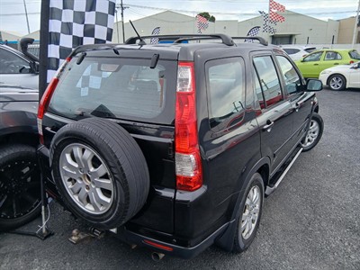 2005 Honda Crv - Thumbnail