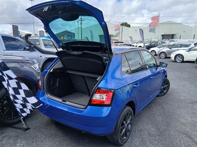 2017 Skoda Fabia - Thumbnail