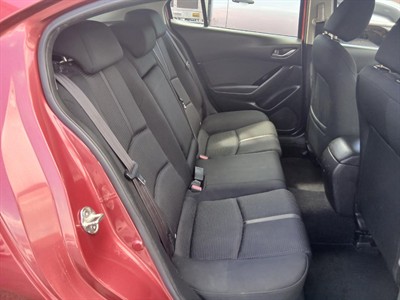 2017 Mazda Mazda3 - Thumbnail