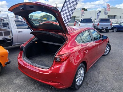 2017 Mazda Mazda3 - Thumbnail