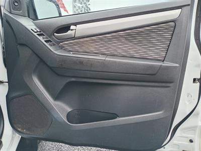 2015 Holden Colorado - Thumbnail
