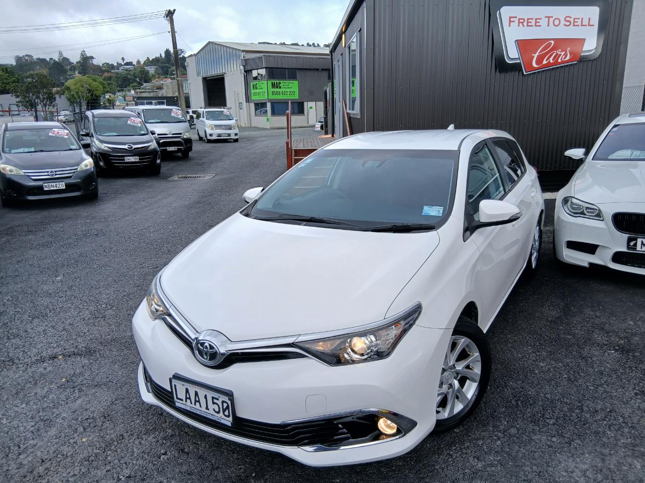 2017 Toyota COROLLA