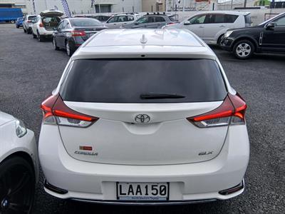 2017 Toyota COROLLA - Thumbnail