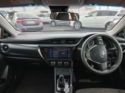 2017 Toyota COROLLA - Thumbnail