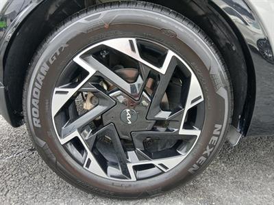 2023 Kia Sportage - Thumbnail