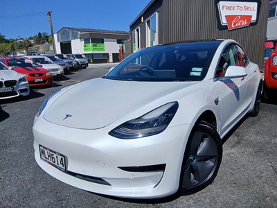 2019 Tesla Model 3 - Thumbnail