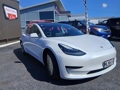 2019 Tesla Model 3 - Thumbnail