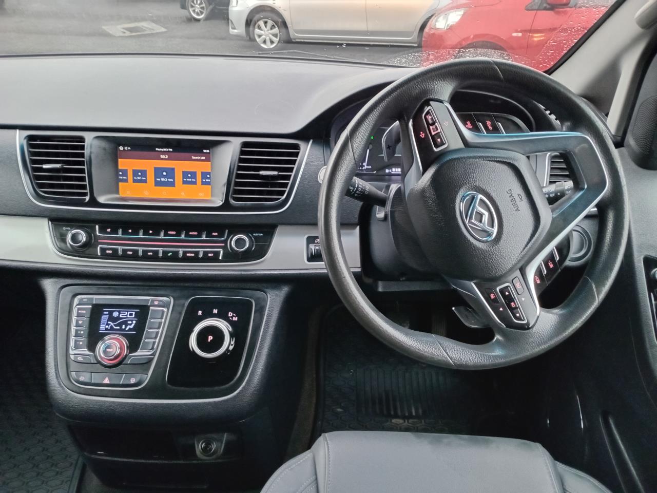 2021 LDV G10