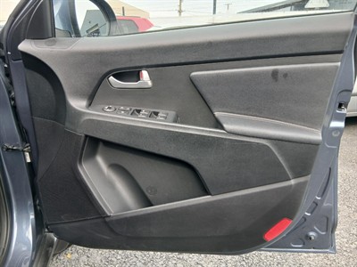 2012 Kia Sportage - Thumbnail