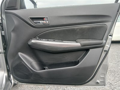 2022 Suzuki Swift - Thumbnail