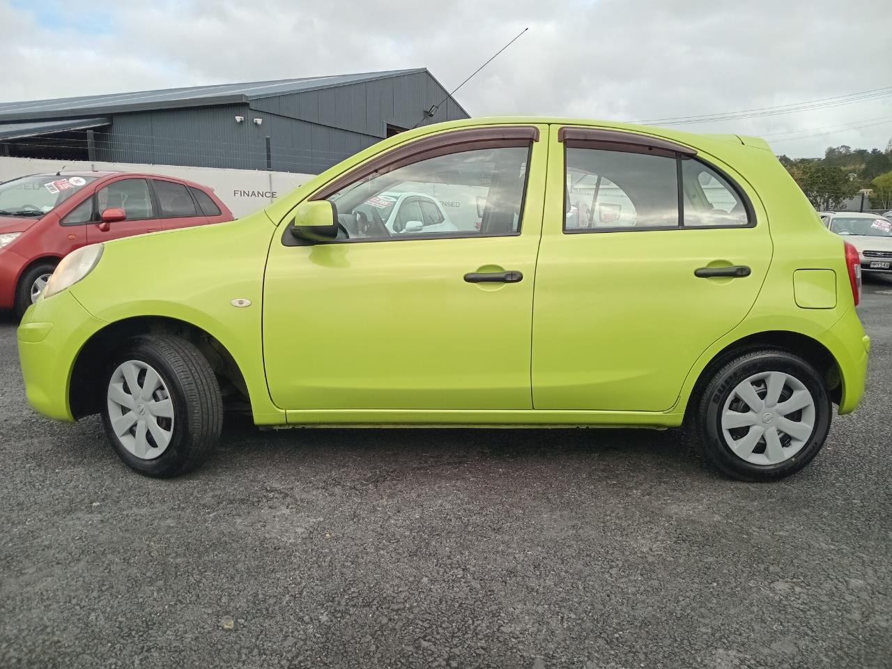 2011 Nissan March