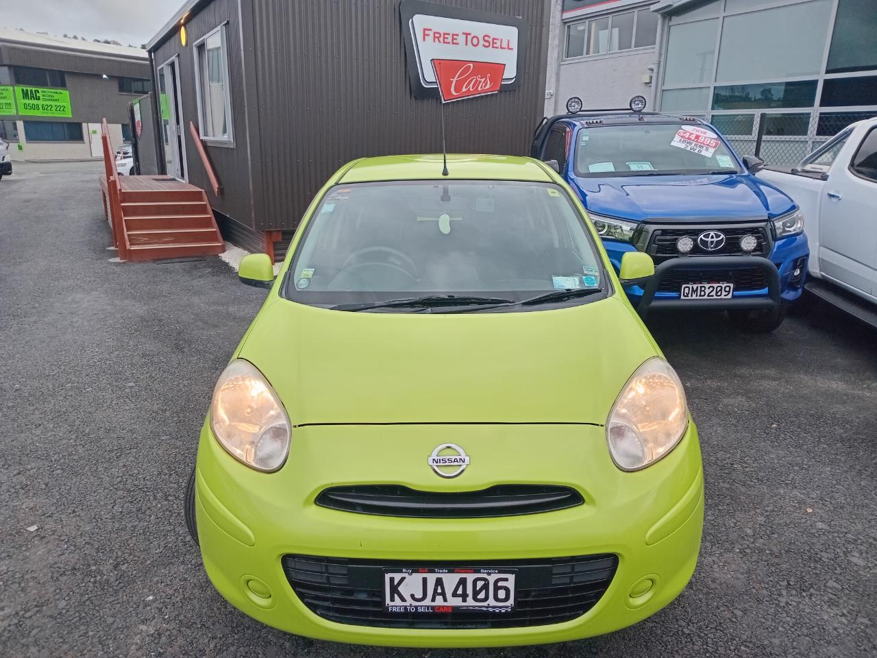 2011 Nissan March