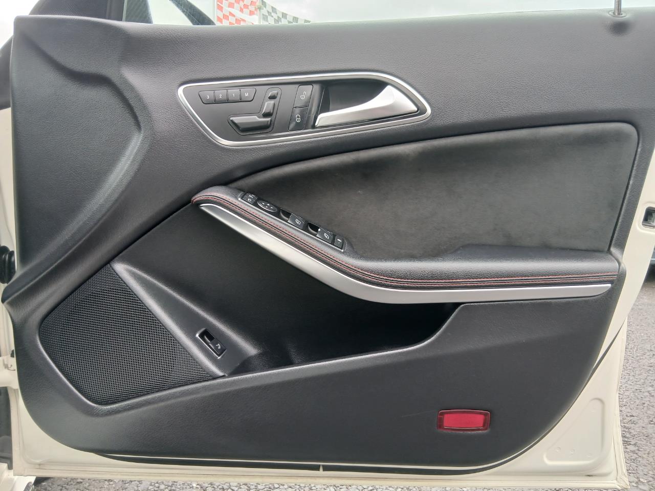 2013 Mercedes-Benz Cla180